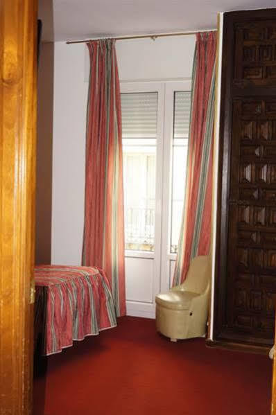 Hostal La Numantina Logrono Ngoại thất bức ảnh